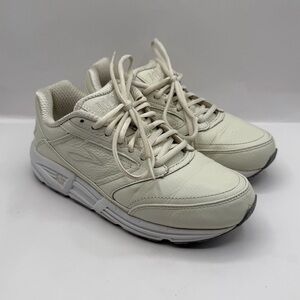 Brooks Addiction Walker Shoes Womens Size 6D Walking Comfort Leather 1200321D11